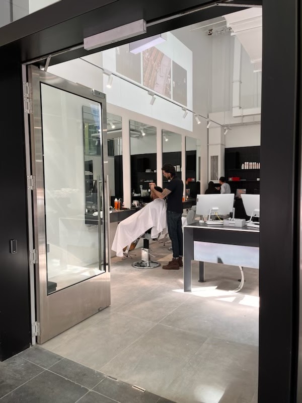 Kings Domain Barber Shop Rialto photo 3